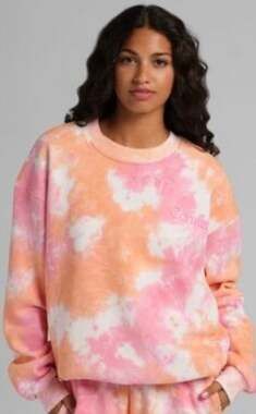 NWOT Comfrt Minimalist Crewneck Sweatshirt
